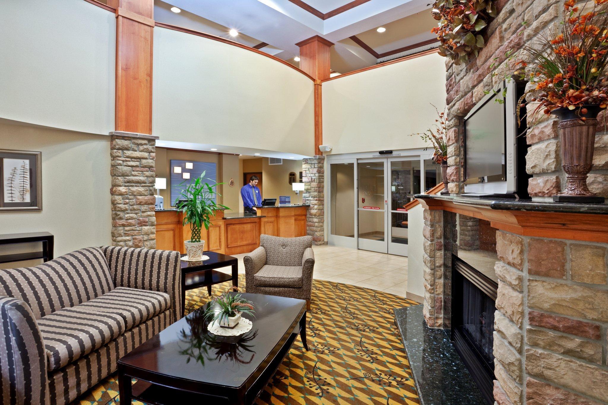 Holiday Inn Express & Suites Nampa - Idaho Center By Ihg Экстерьер фото