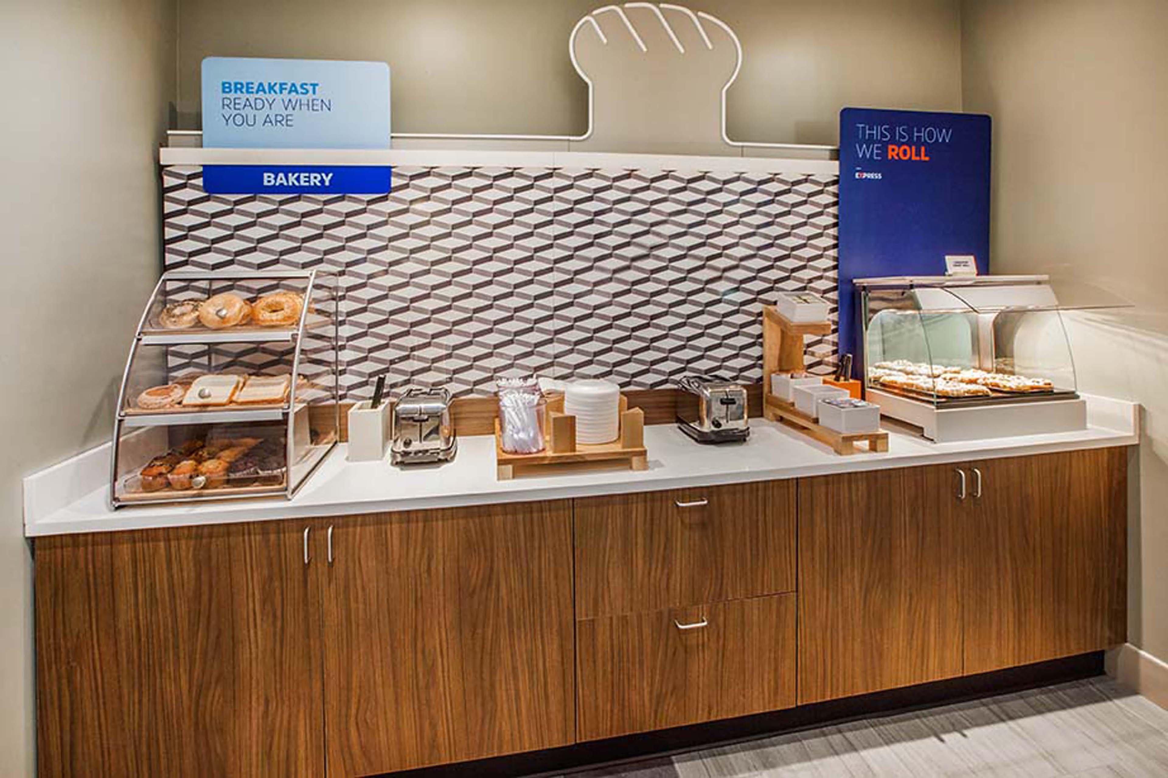 Holiday Inn Express & Suites Nampa - Idaho Center By Ihg Экстерьер фото