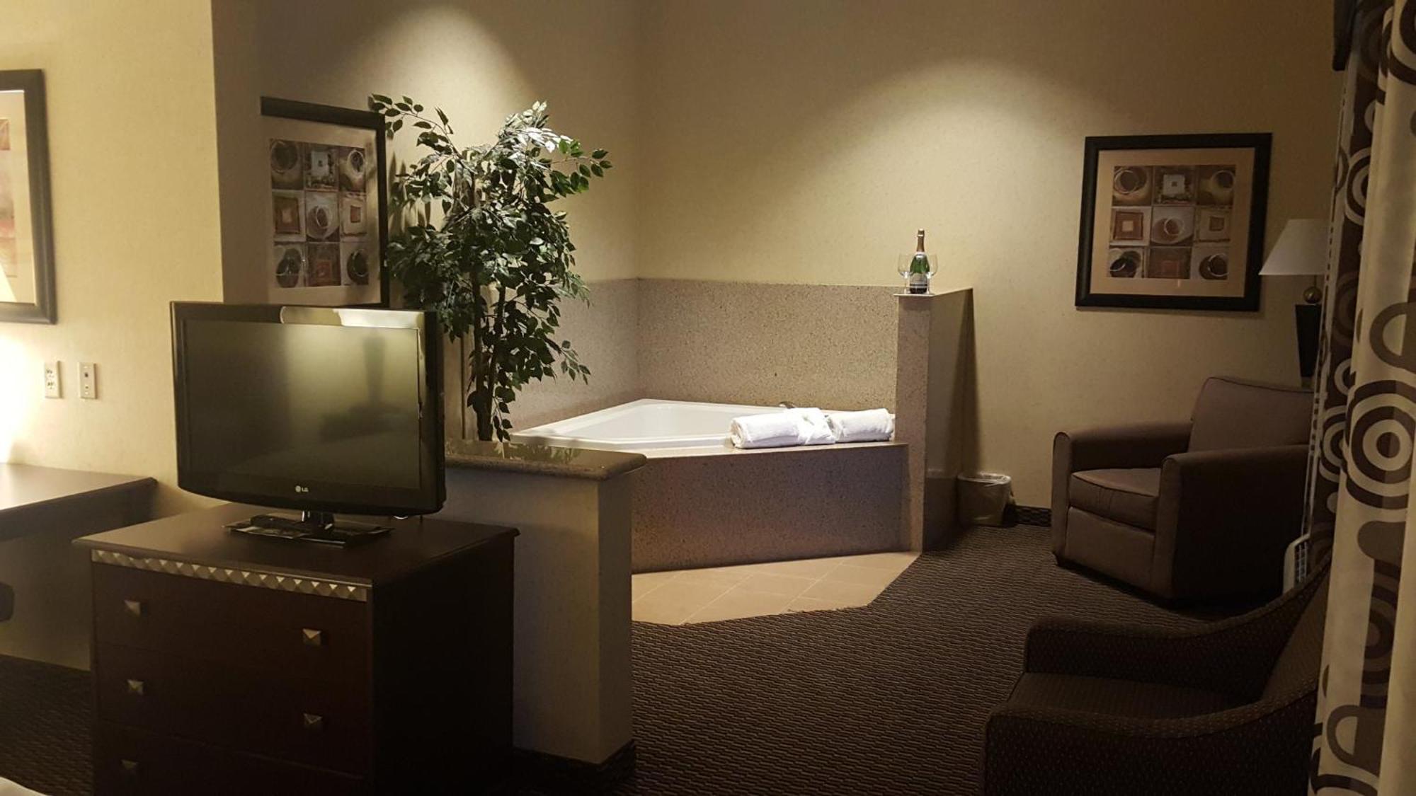 Holiday Inn Express & Suites Nampa - Idaho Center By Ihg Экстерьер фото